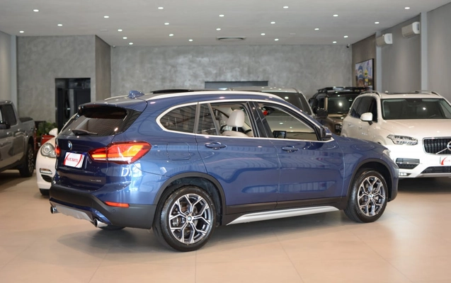 imagem-https://www.socarrao.com.br/sc-vehicle-images-prod/3794122/1789218567137-vehicle_image_1789218156_af87800163c59492303d765794667def.jpeg