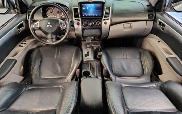 imagem-https://www.socarrao.com.br/sc-vehicle-images-prod/3794130/1789655782190-mt0pbl8iwgooFJDOUISga0VXWEjisfB5.jpg