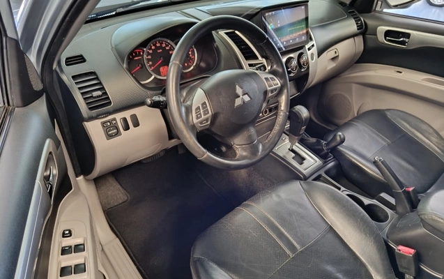 imagem-https://www.socarrao.com.br/sc-vehicle-images-prod/3794130/1789655782194-yMMCRTENTorDf8ysFjmcD6uwg83F3Xh7.jpg