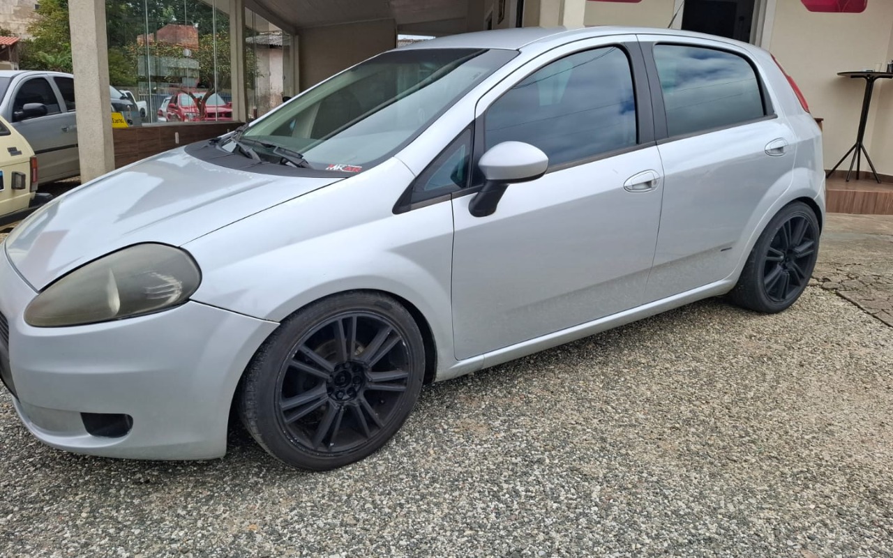 Fiat Punto 2009 Prata — foto 1 de 3