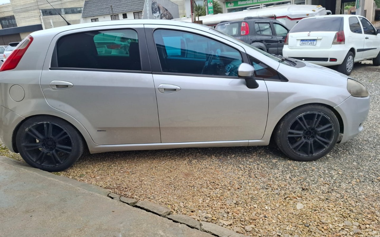 imagem-https://www.socarrao.com.br/sc-vehicle-images-prod/3794148/1789219035360-YjI1YmEyY2MtOTE3NS00MWZmLWE2MTQtZTdmNWY0YzZmNGI2LmpmaWY.jfif