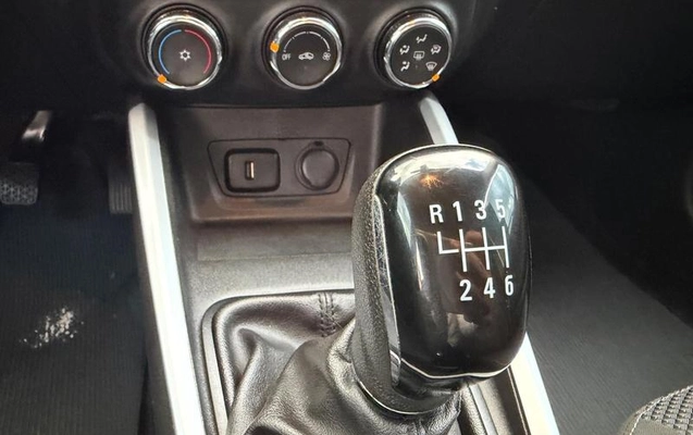 imagem-https://www.socarrao.com.br/sc-vehicle-images-prod/3794161/1791314196649-8470749_16_B_93c679a6ba.jpeg