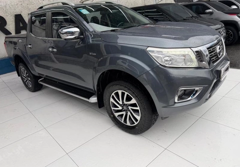 Nissan Frontier 2019 Cinza — foto 1 de 3