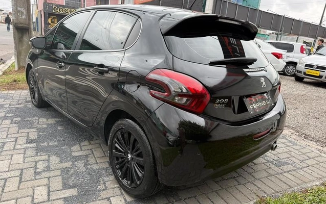 imagem-https://www.socarrao.com.br/sc-vehicle-images-prod/3794165/1789219311596-8470796_17_B_5c6bb38275.jpeg