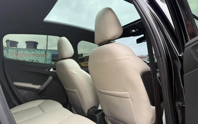 imagem-https://www.socarrao.com.br/sc-vehicle-images-prod/3794165/1789219311614-8470796_4_B_2a7ce45dde.jpeg