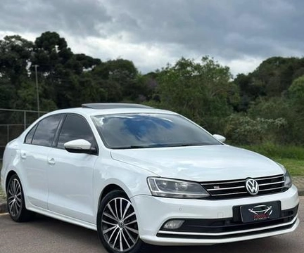 Volkswagen Jetta 2016 Branco — foto 1 de 3
