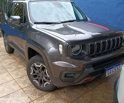 Jeep Renegade 2023 Cinza — foto 1 de 3