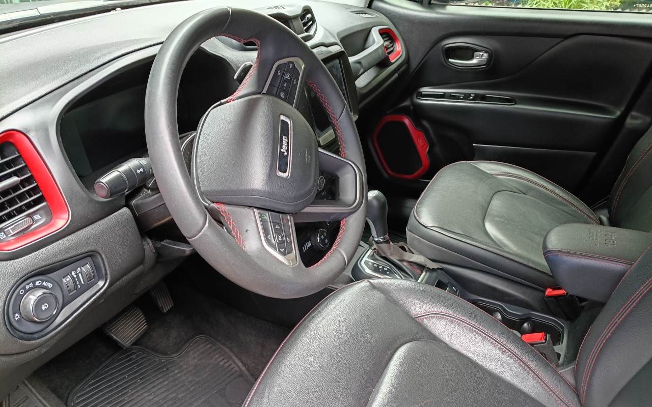 imagem-https://www.socarrao.com.br/sc-vehicle-images-prod/3794192/1789221123368-SU1HXzIwMjYwOTEyXzEwMzcwNDE4MF9IRFIuanBn.jpg