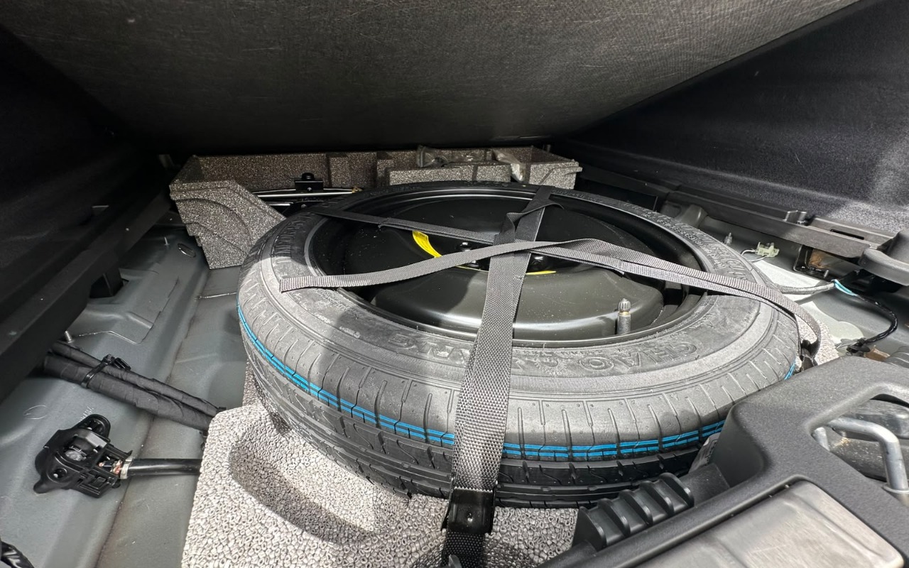 imagem-https://www.socarrao.com.br/sc-vehicle-images-prod/3794193/1789219810363-V2hhdHNBcHAgSW1hZ2UgMjAyNi0wOS0xMiBhdCAxMC4wOS4wNiAoNSkuanBlZw.jpeg