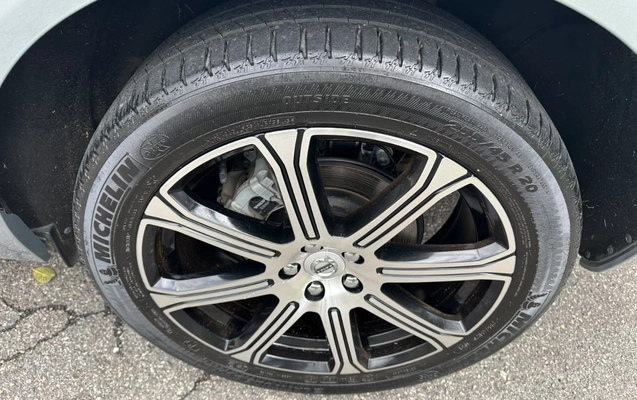 imagem-https://www.socarrao.com.br/sc-vehicle-images-prod/3794193/1789219811139-V2hhdHNBcHAgSW1hZ2UgMjAyNi0wOS0xMiBhdCAxMC4wOS4wOCAoMSkuanBlZw.jpeg