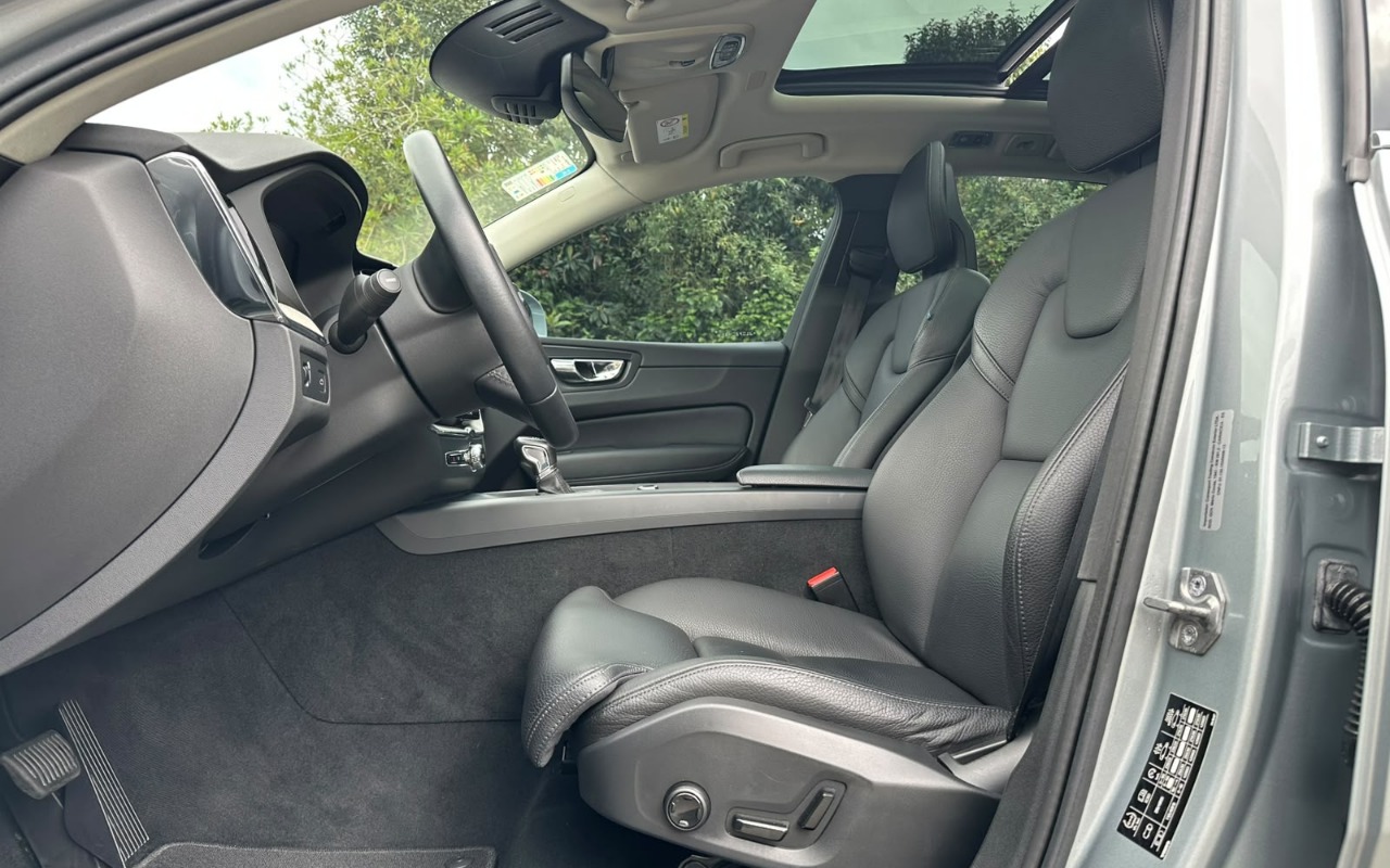 imagem-https://www.socarrao.com.br/sc-vehicle-images-prod/3794193/1789219811208-V2hhdHNBcHAgSW1hZ2UgMjAyNi0wOS0xMiBhdCAxMC4wOS4wOCAoMikuanBlZw.jpeg