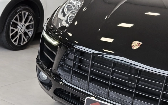 imagem-https://www.socarrao.com.br/sc-vehicle-images-prod/3794208/1789220040059-goUhNIHixxJOAdhl8NvaLpTyPEQuxuz6.jpg