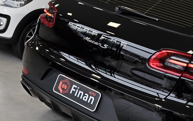 imagem-https://www.socarrao.com.br/sc-vehicle-images-prod/3794208/1789220040159-VvhjYOHSFd1HPenrt7GjZULluPNYYNOJ.jpg