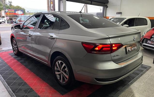 imagem-https://www.socarrao.com.br/sc-vehicle-images-prod/3794236/1789220572814-V2hhdHNBcHAgSW1hZ2UgMjAyNi0wOS0xMCBhdCAxMS40MC4yNiAoMikuanBlZw.jpeg