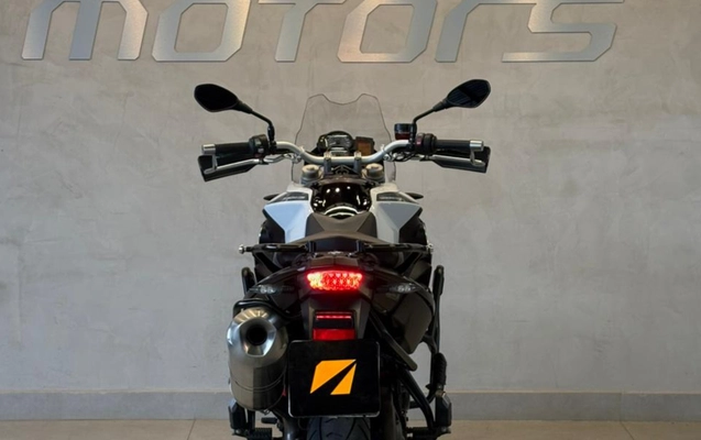 imagem-https://www.socarrao.com.br/sc-vehicle-images-prod/3794238/1789220613131-V2hhdHNBcHAgSW1hZ2UgMjAyNi0wOS0xMSBhdCAxNy4zOS4xNyAoMSkuanBlZw.jpeg