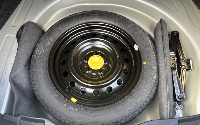 imagem-https://www.socarrao.com.br/sc-vehicle-images-prod/3794240/1789220671619-ICC4pPngvoGOV8f0odFG3WfXakxp7ry1.jpg