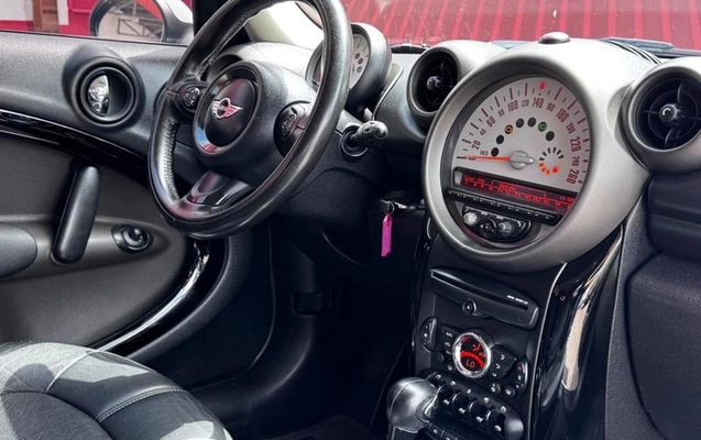 imagem-https://www.socarrao.com.br/sc-vehicle-images-prod/3794241/1789220675415-8461930_6_B_5646e611de.jpeg