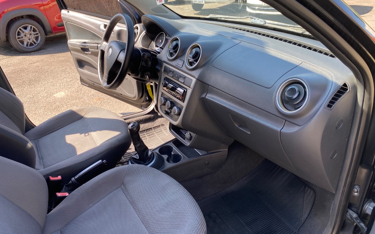 imagem-https://www.socarrao.com.br/sc-vehicle-images-prod/3794249/1789584869998-SU1HXzEzMjEuanBlZw.jpeg