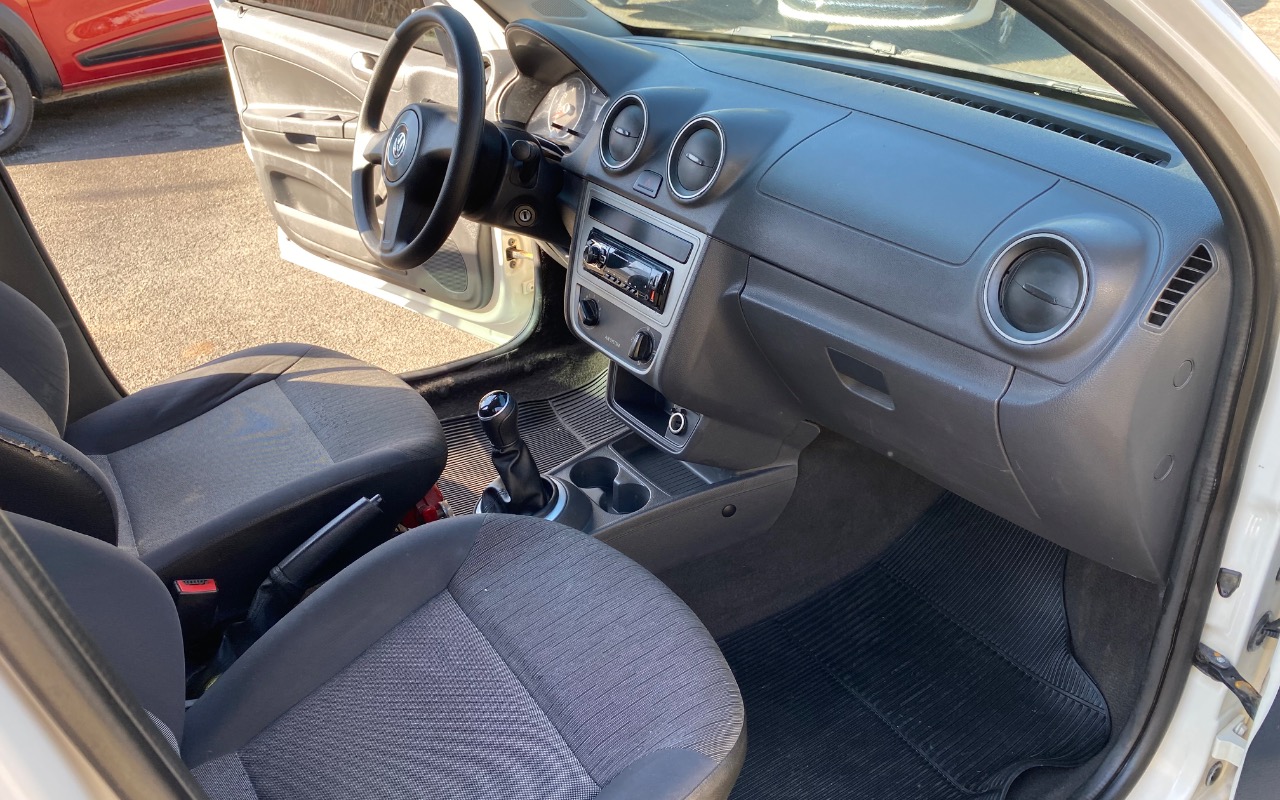 imagem-https://www.socarrao.com.br/sc-vehicle-images-prod/3794256/1789586076560-SU1HXzEzNjQuanBlZw.jpeg