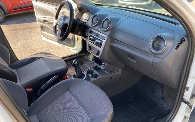 imagem-https://www.socarrao.com.br/sc-vehicle-images-prod/3794256/1789586076560-SU1HXzEzNjQuanBlZw.jpeg