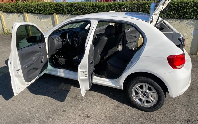 imagem-https://www.socarrao.com.br/sc-vehicle-images-prod/3794256/1789586077003-SU1HXzEzNzAuanBlZw.jpeg