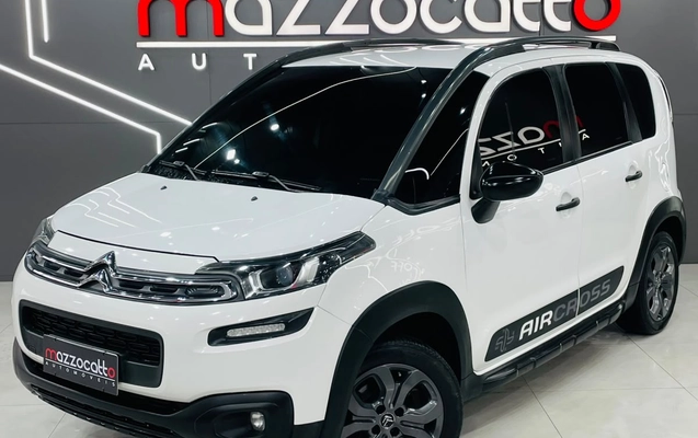 imagem-https://www.socarrao.com.br/sc-vehicle-images-prod/3794259/1789220995945-003_cc4393c922e7446fbc240e4d4ef4c4cf.jpeg