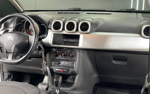 imagem-https://www.socarrao.com.br/sc-vehicle-images-prod/3794259/1789220995953-003_08750d0da18f22ebfda6f6dca592e507.jpeg
