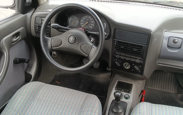 imagem-https://www.socarrao.com.br/sc-vehicle-images-prod/3794266/1789223712361-SU1HXzIwMjYwOTEyXzExMjIyOS5qcGc.jpg