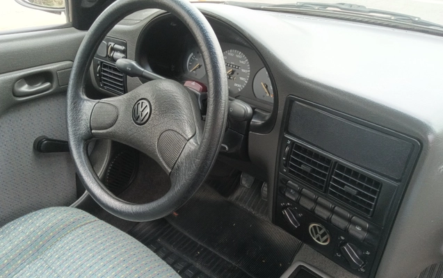 imagem-https://www.socarrao.com.br/sc-vehicle-images-prod/3794266/1789223712407-SU1HXzIwMjYwOTEyXzExMjUyMi5qcGc.jpg