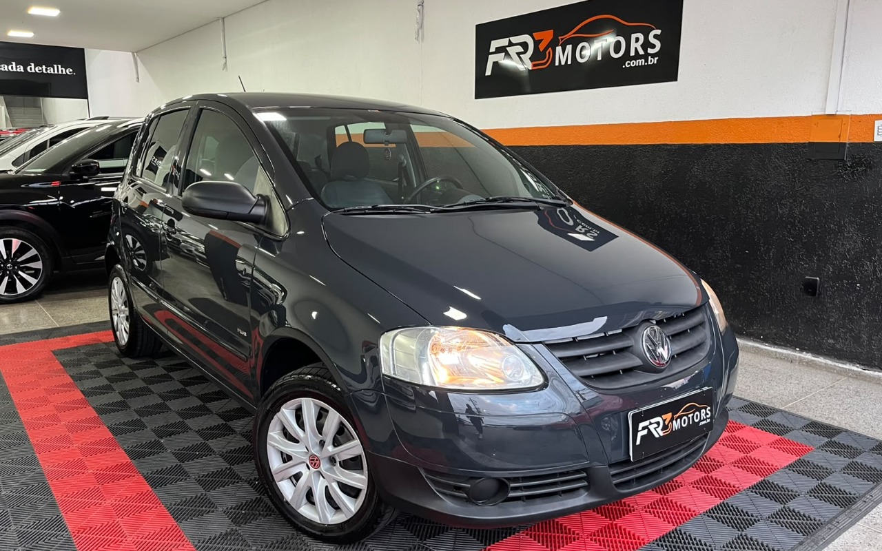 Volkswagen Fox 2008 Cinza — foto 1 de 3
