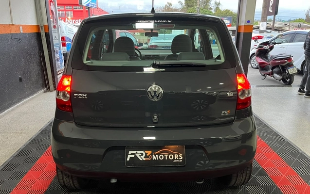 imagem-https://www.socarrao.com.br/sc-vehicle-images-prod/3794273/1789221287826-V2hhdHNBcHAgSW1hZ2UgMjAyNi0wOS0xMCBhdCAxMS4yOS41MyAoMSkuanBlZw.jpeg