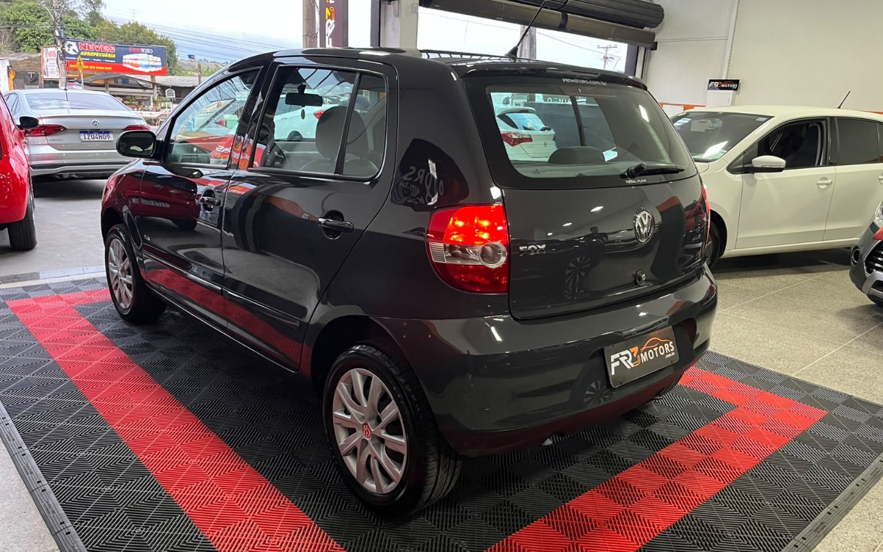 imagem-https://www.socarrao.com.br/sc-vehicle-images-prod/3794273/1789221287908-V2hhdHNBcHAgSW1hZ2UgMjAyNi0wOS0xMCBhdCAxMS4yOS41MSAoMSkuanBlZw.jpeg