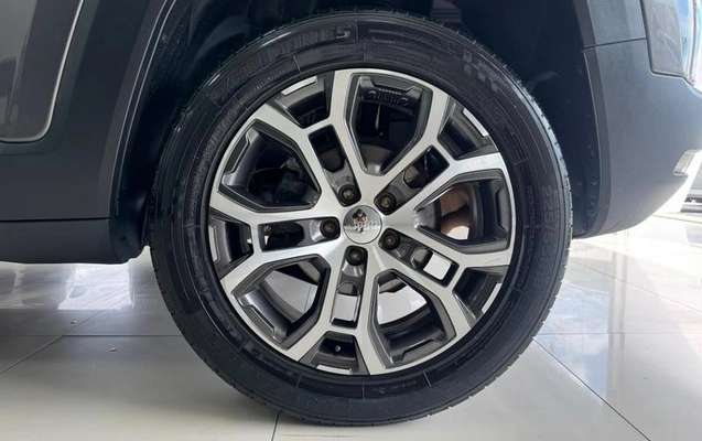 imagem-https://www.socarrao.com.br/sc-vehicle-images-prod/3794274/1789494046051-8470988_3_B_cc427909eb.jpeg