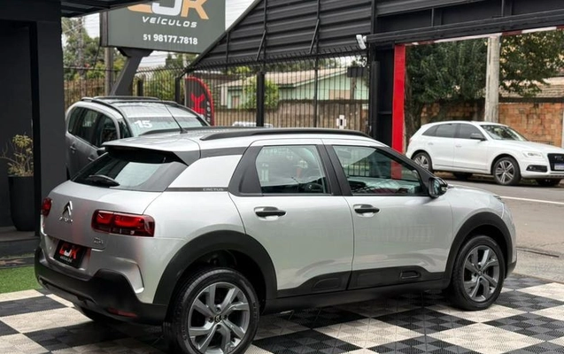 imagem-https://www.socarrao.com.br/sc-vehicle-images-prod/3794284/1789221590052-8454010_3_B_25befce659.jpeg