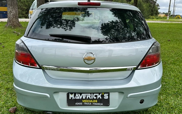 imagem-https://www.socarrao.com.br/sc-vehicle-images-prod/3794286/1789221609845-Y2FiMzBmMjktYmI3Zi00MTJjLWJkYTYtNDcwMjQ3ZDEyNWU1LmpwZWc.jpeg