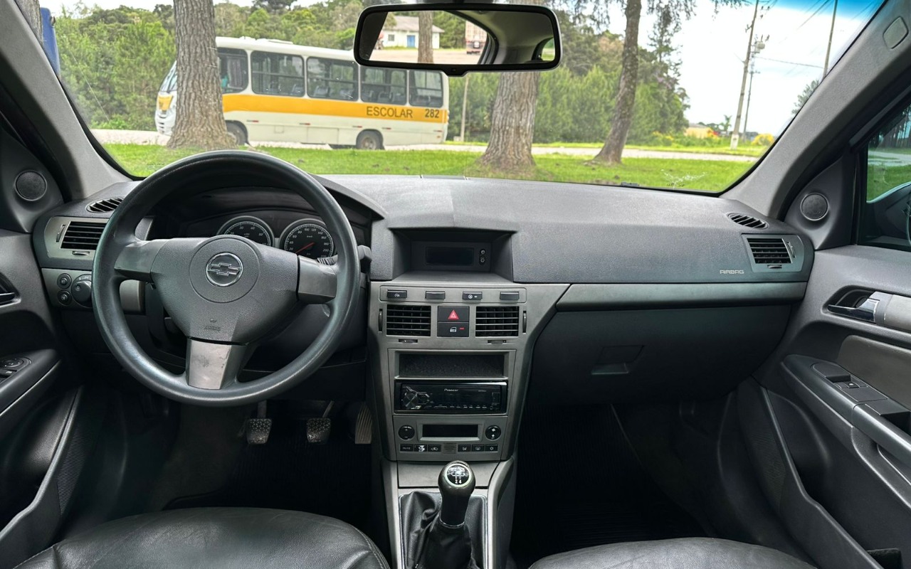 imagem-https://www.socarrao.com.br/sc-vehicle-images-prod/3794286/1789221610141-OTBkNWIxNmQtMDRjMi00Zjk5LWIwMTMtNDk1OGRmM2UwMGIzLmpwZWc.jpeg