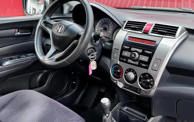 imagem-https://www.socarrao.com.br/sc-vehicle-images-prod/3794294/1789221782622-8461595_6_B_ceed501df3.jpeg
