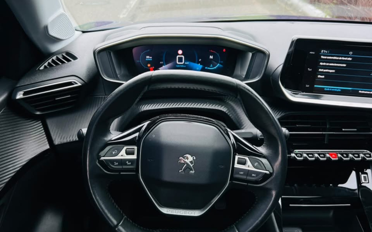 imagem-https://www.socarrao.com.br/sc-vehicle-images-prod/3794298/1789221866533-V2hhdHNBcHAgSW1hZ2UgMjAyNi0wOS0wOSBhdCAxNi40MS41NyAoMSkuanBlZw.jpeg