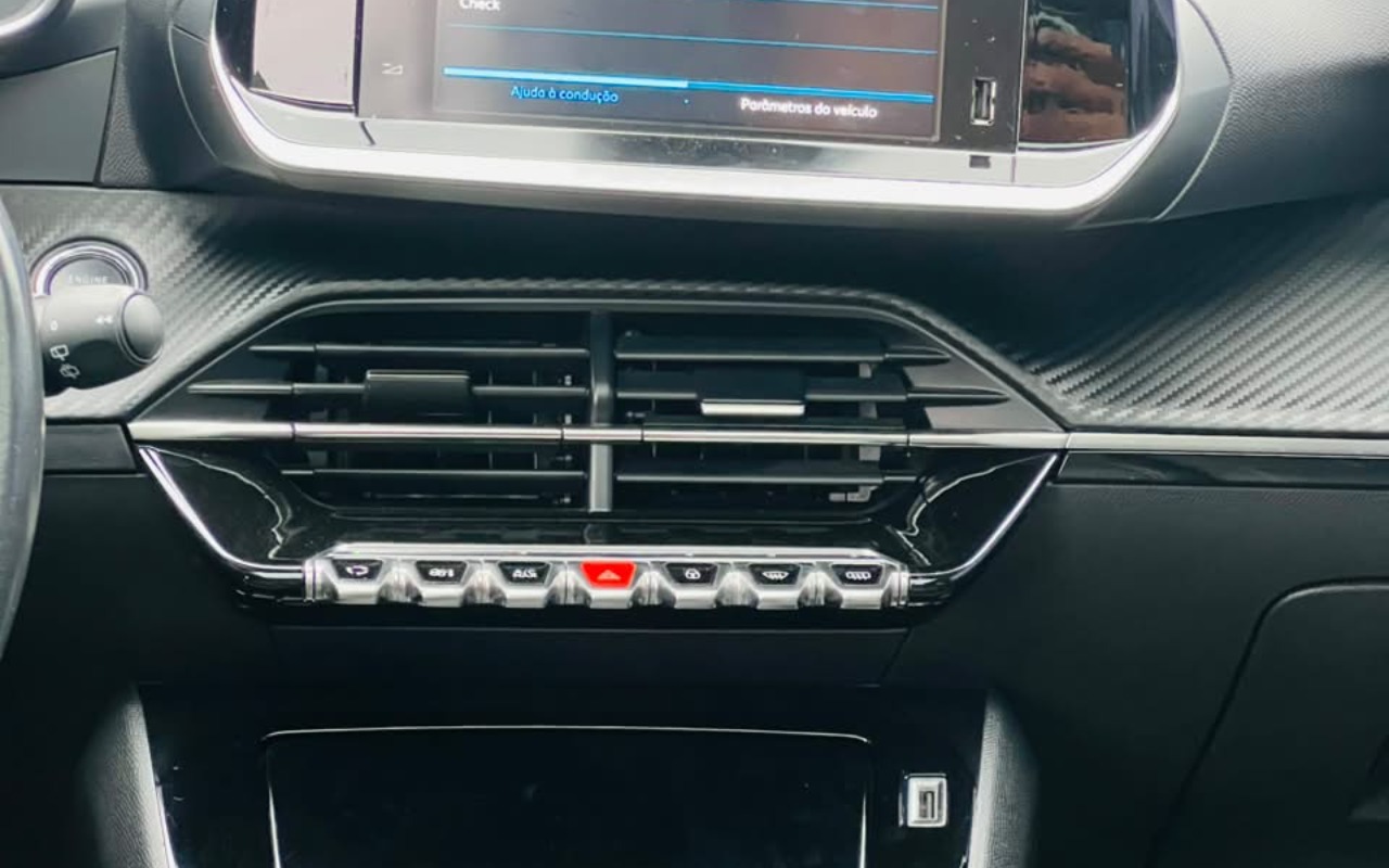 imagem-https://www.socarrao.com.br/sc-vehicle-images-prod/3794298/1789221866924-V2hhdHNBcHAgSW1hZ2UgMjAyNi0wOS0wOSBhdCAxNi40MS41OCAoMSkuanBlZw.jpeg