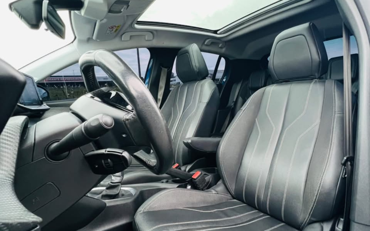 imagem-https://www.socarrao.com.br/sc-vehicle-images-prod/3794298/1789221866999-V2hhdHNBcHAgSW1hZ2UgMjAyNi0wOS0wOSBhdCAxNi40MS41Ni5qcGVn.jpeg
