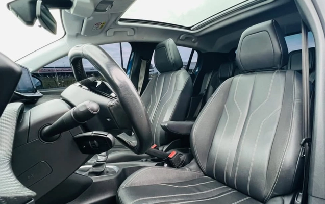 imagem-https://www.socarrao.com.br/sc-vehicle-images-prod/3794298/1789221866999-V2hhdHNBcHAgSW1hZ2UgMjAyNi0wOS0wOSBhdCAxNi40MS41Ni5qcGVn.jpeg
