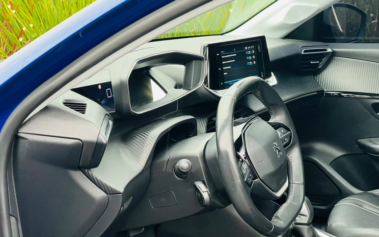 imagem-https://www.socarrao.com.br/sc-vehicle-images-prod/3794298/1789221867055-V2hhdHNBcHAgSW1hZ2UgMjAyNi0wOS0wOSBhdCAxNi40MS41OSAoMSkuanBlZw.jpeg
