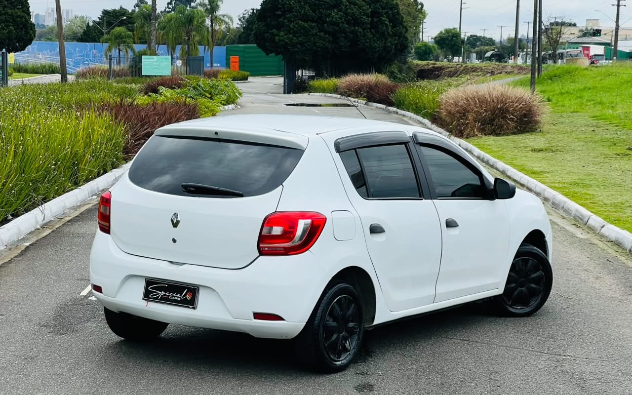 imagem-https://www.socarrao.com.br/sc-vehicle-images-prod/3794355/1789222615682-V2hhdHNBcHAgSW1hZ2UgMjAyNi0wOS0xMCBhdCAwOS4yOC4wNiAoMSkuanBlZw.jpeg