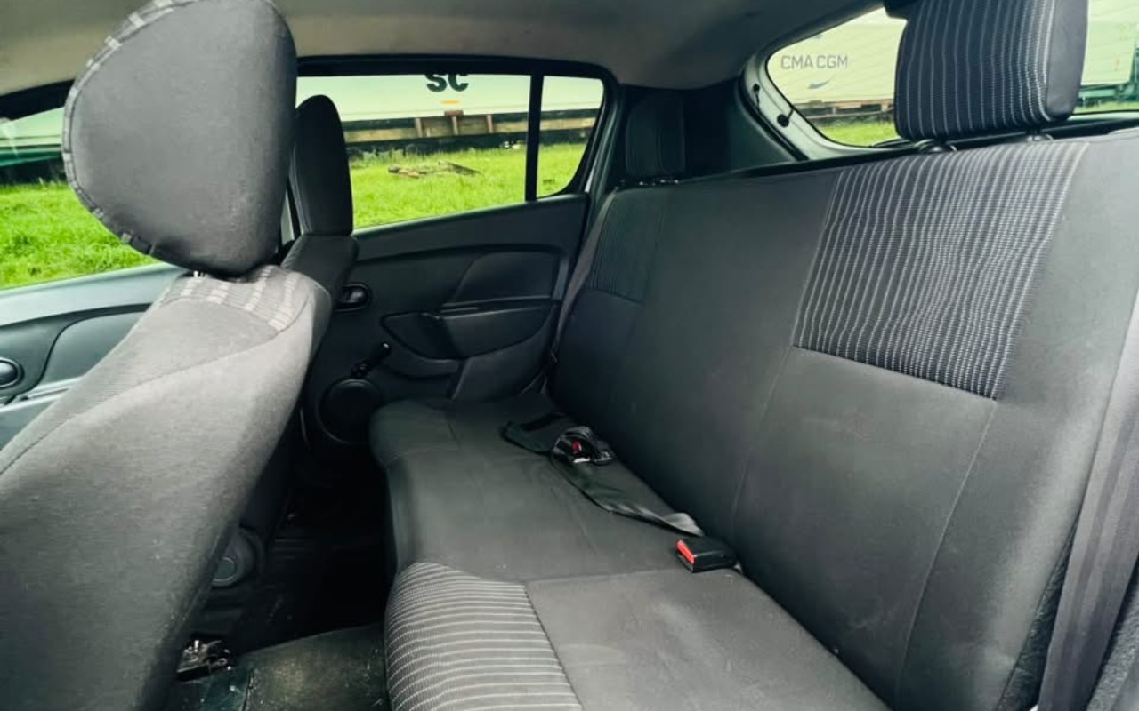imagem-https://www.socarrao.com.br/sc-vehicle-images-prod/3794355/1789222616067-V2hhdHNBcHAgSW1hZ2UgMjAyNi0wOS0xMCBhdCAwOS4yOC4wOCAoMikuanBlZw.jpeg