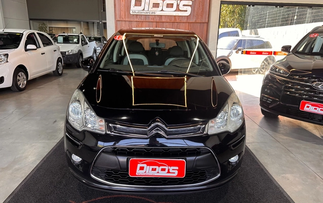 imagem-https://www.socarrao.com.br/sc-vehicle-images-prod/3794364/1789222721998-f853eca2-617c-4f06-9141-3287c66893e3.jpg