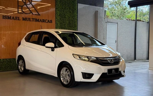 imagem-https://www.socarrao.com.br/sc-vehicle-images-prod/3794367/1789222828069-8429399_15_B_d3a811792f.jpeg