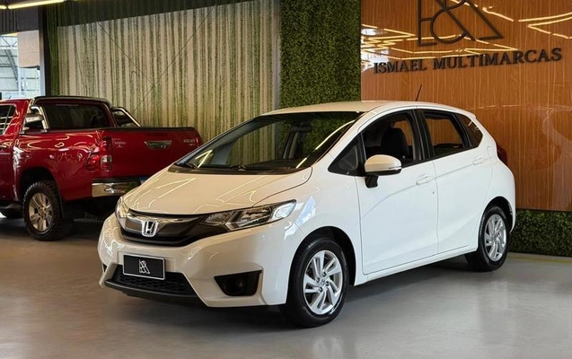 imagem-https://www.socarrao.com.br/sc-vehicle-images-prod/3794367/1789222828071-8429399_16_B_3c547ed52f.jpeg