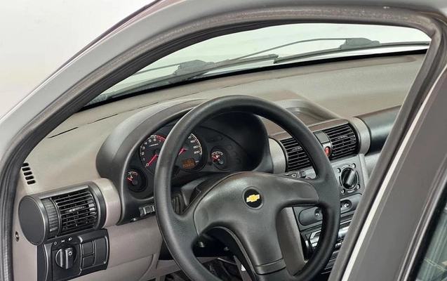 imagem-https://www.socarrao.com.br/sc-vehicle-images-prod/3794379/1789223200929-8453475_8_B_0a9924c443.jpeg