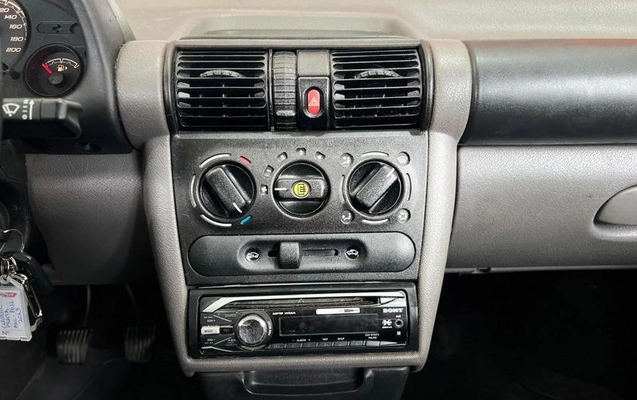 imagem-https://www.socarrao.com.br/sc-vehicle-images-prod/3794379/1789223200935-8453475_10_B_75d1fdf711.jpeg