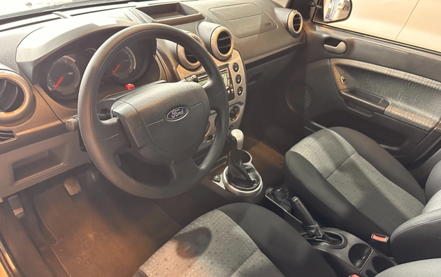 imagem-https://www.socarrao.com.br/sc-vehicle-images-prod/3794390/1789223231987-a8dd4e4b-6bca-4450-8255-a7222b405aa8.jpg